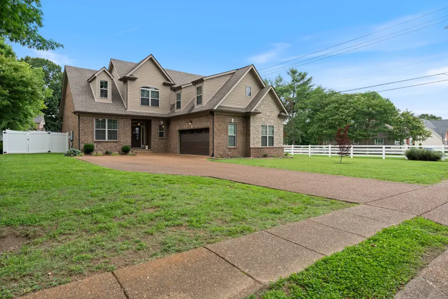 1600 Inverness Dr, Spring Hill, TN 37174 - #3