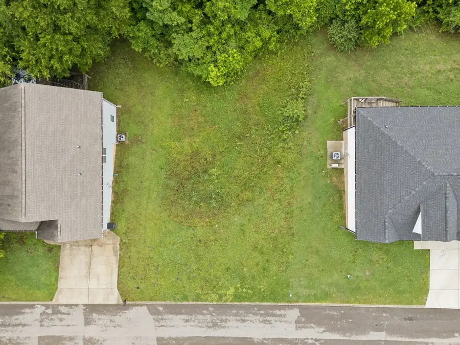 1243 Oxford Village Cv, Columbia, TN 38401 - #2