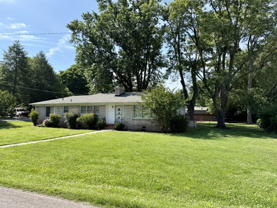 301 Malvin St, Gallatin, TN 37066 - #2