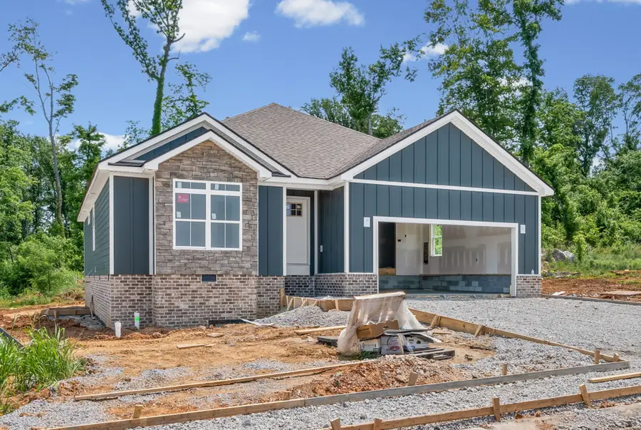 979 Bankside Dr, Clarksville, TN 37043 - #2