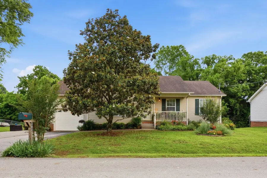 202 Kimberly Dr, Columbia, TN 38401 - #3