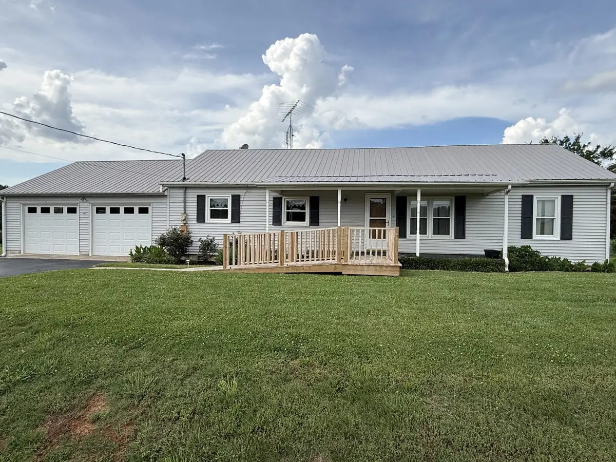 2971 Monroe Floyd Rd, Decherd, TN 37324 - #1