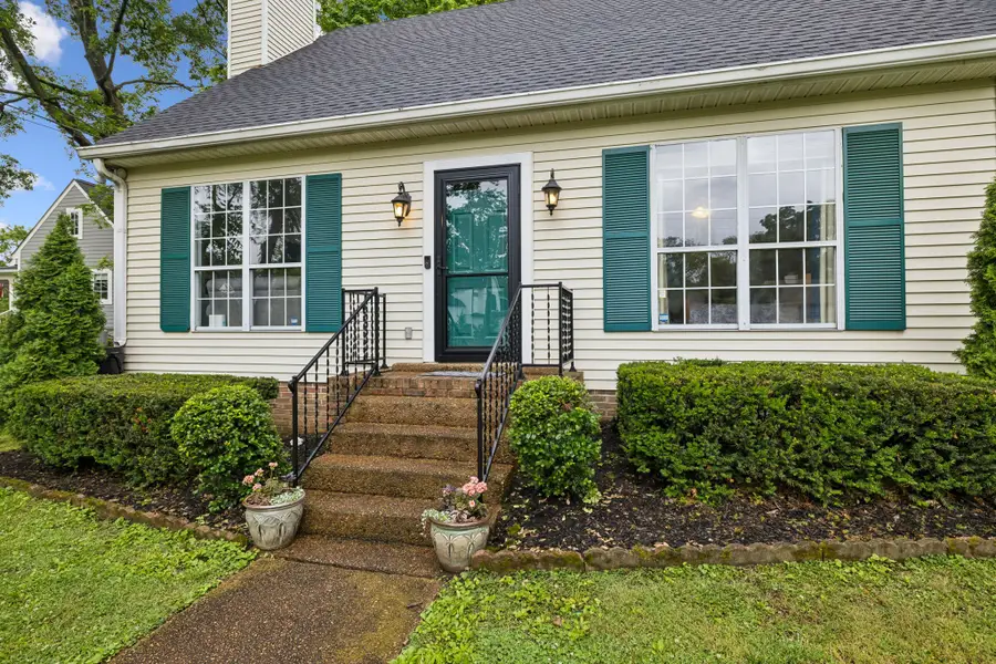 205 Brattlesboro Pl, Nashville, TN 37204 - #3