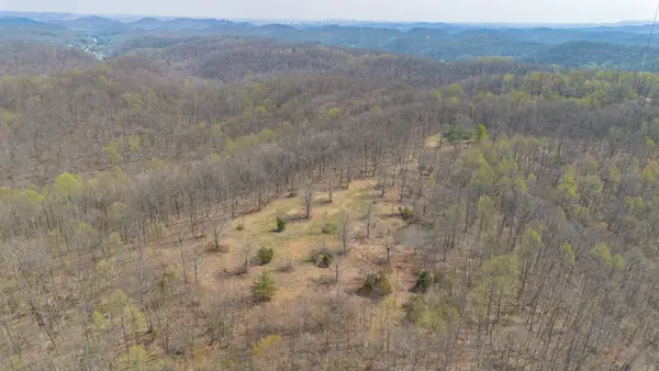 8218 Old Pond Creek Rd, Nashville, TN 37209