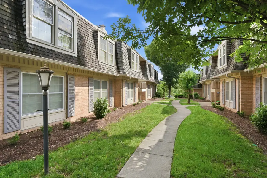 3000 Hillsboro Pike #71, Nashville, TN 37215 - #3