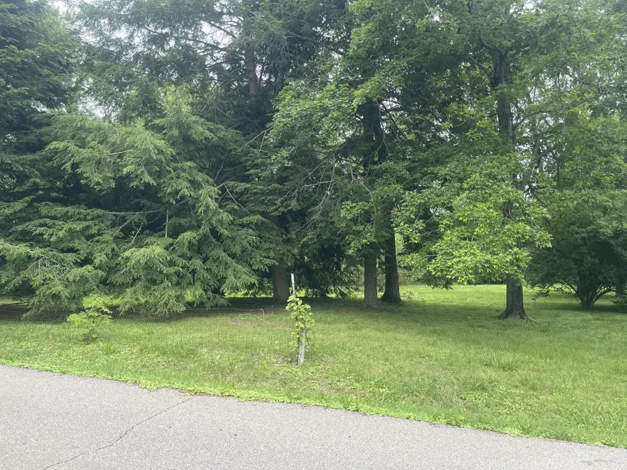 935 Circle Dr, Clarksville, TN 37043 - #2