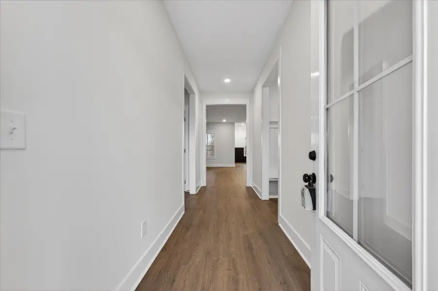 982 Alton Dr, Clarksville, TN 37043 - #2