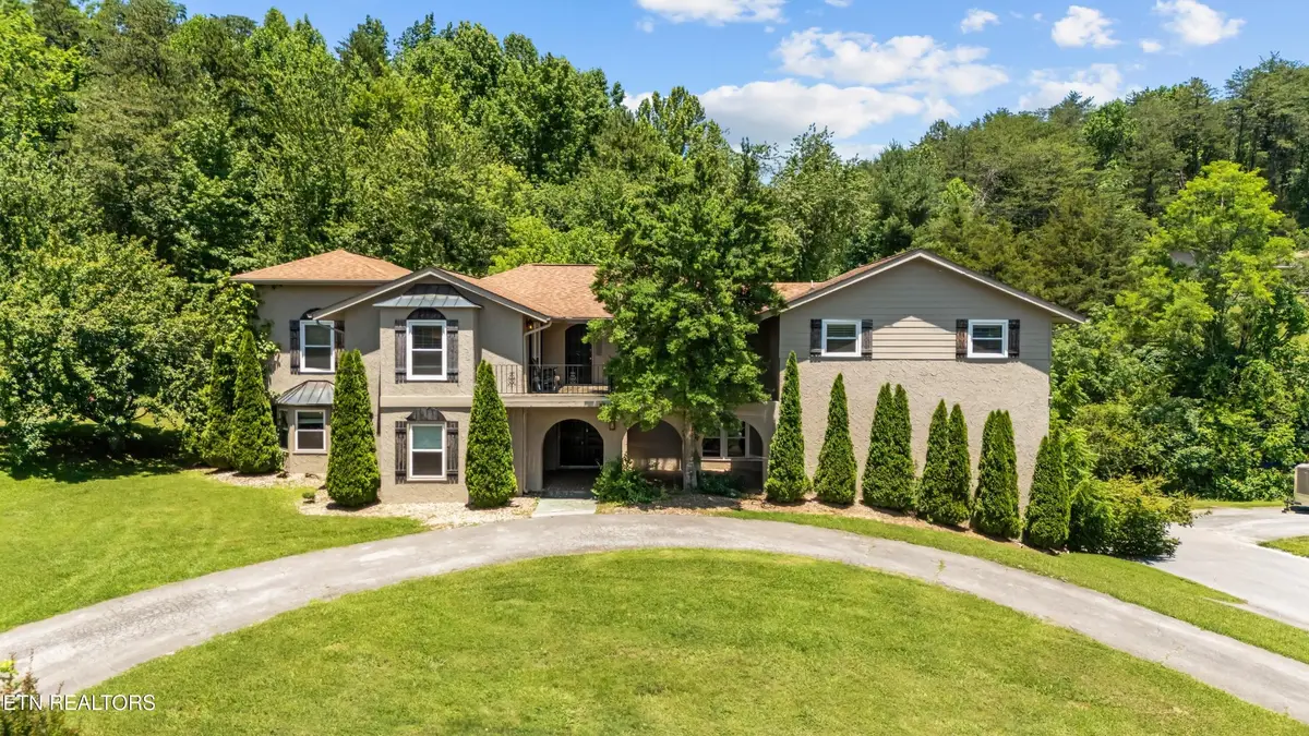4059 Hitching Post Rd, Pigeon Forge, TN 37863 - #1