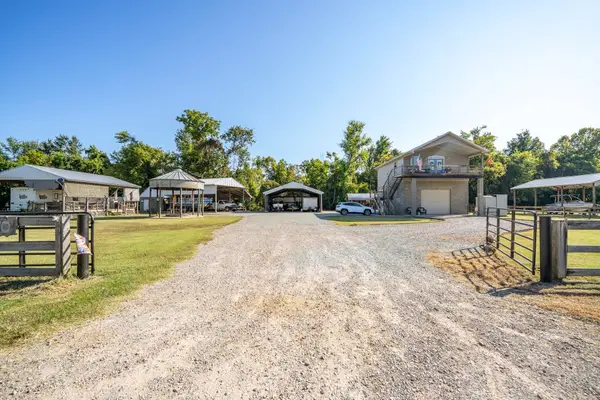 3060 Catfish Ln, Crump, TN 38327