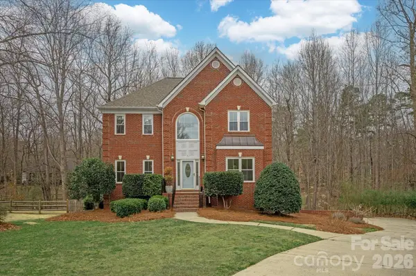 655 Powder Horn Ln, Indian Trail, NC 28079