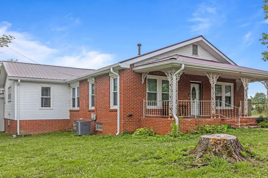 110 Wheeler Avenue, Pikeville, TN 37367 - #2