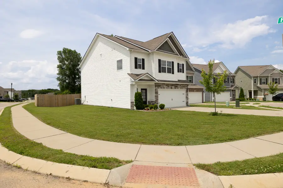 341 Geneva Ln, Columbia, TN 38401 - #2