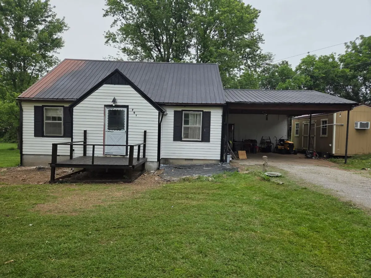701 N Broadway, Portland, TN 37148 - #1