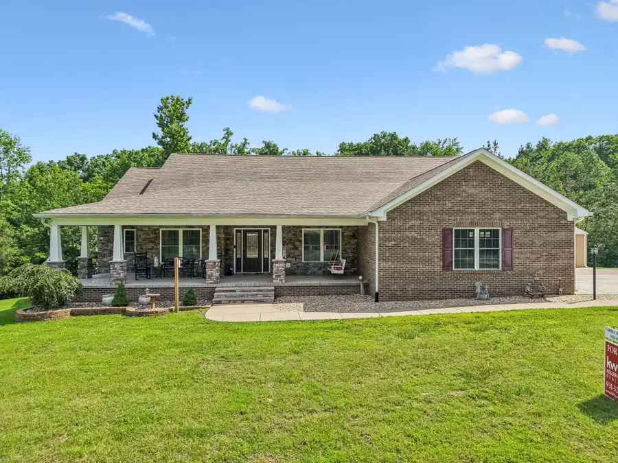 1421 Oakmont Cir, Centerville, TN 37033 - #2