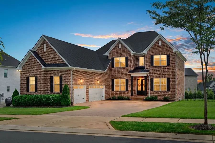1005 Keeneland Dr, Gallatin, TN 37066 - #2