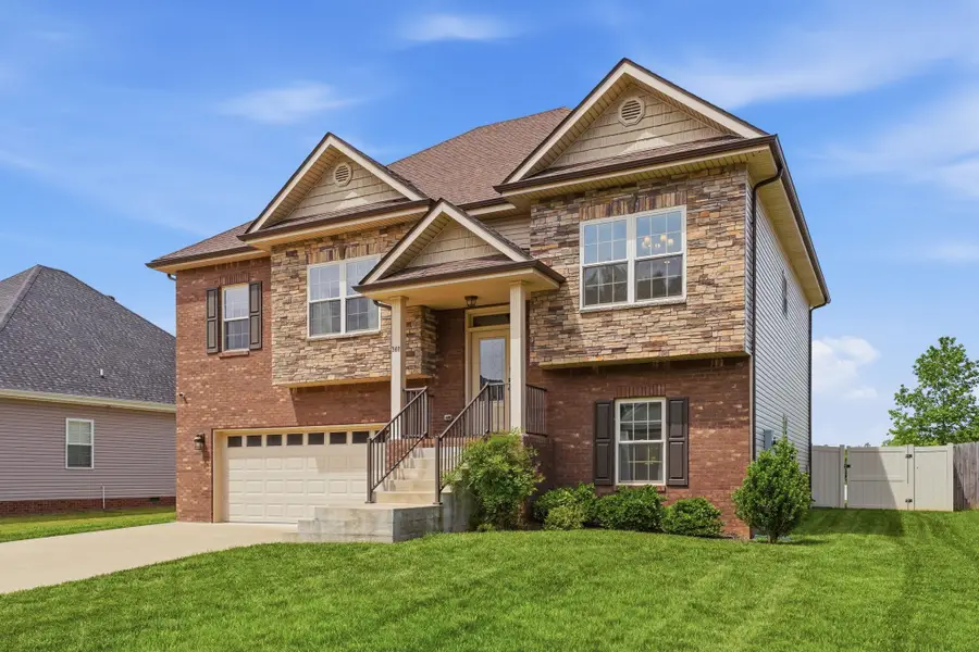 340 Chase Dr, Clarksville, TN 37043 - #2