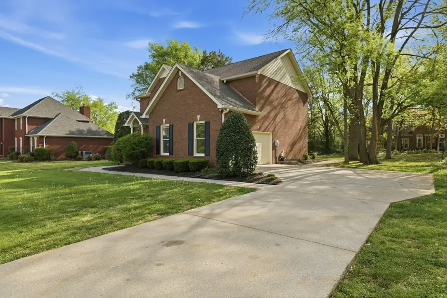3002 Bowers Ln, Murfreesboro, TN 37129 - #3