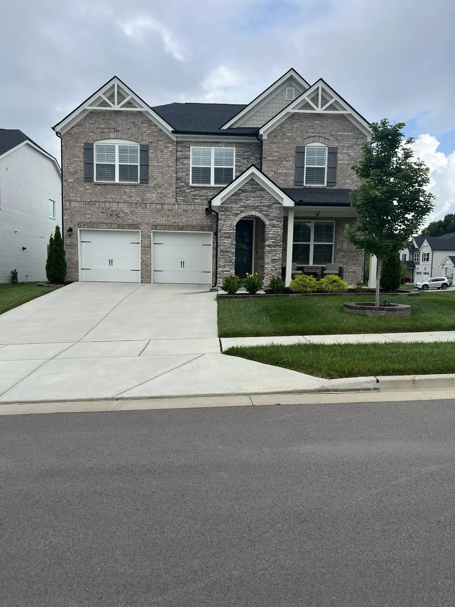 215 Heartland Dr, Mount Juliet, TN 37122 - #2