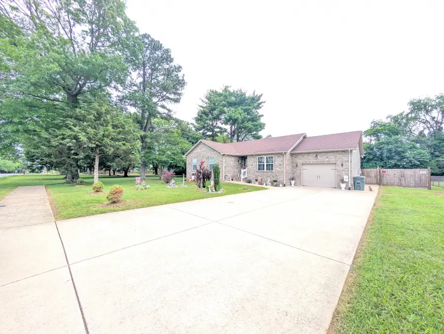 661 Portland Blvd, Portland, TN 37148 - #2