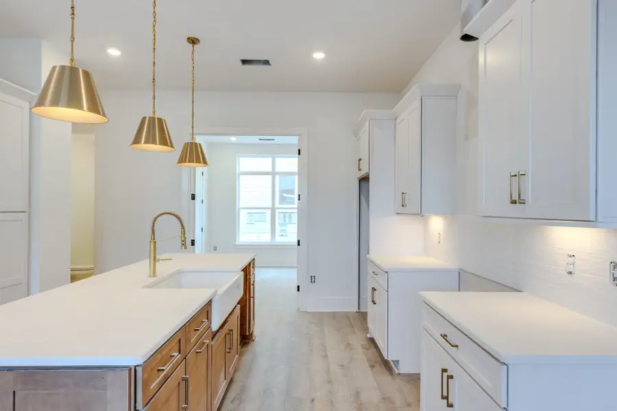 110 Myrtle St #Unit B, Nashville, TN 37206 - #3