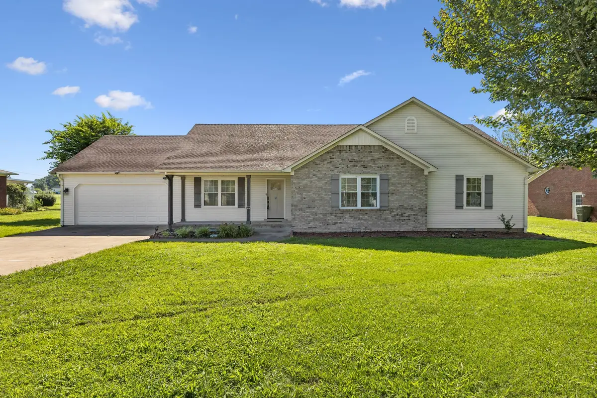 16 Delana Ave, Lawrenceburg, TN 38464 - #1