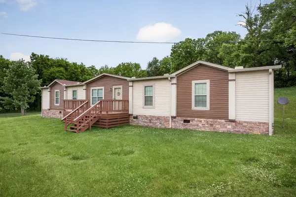 130 E Main St, Dowelltown, TN 37059