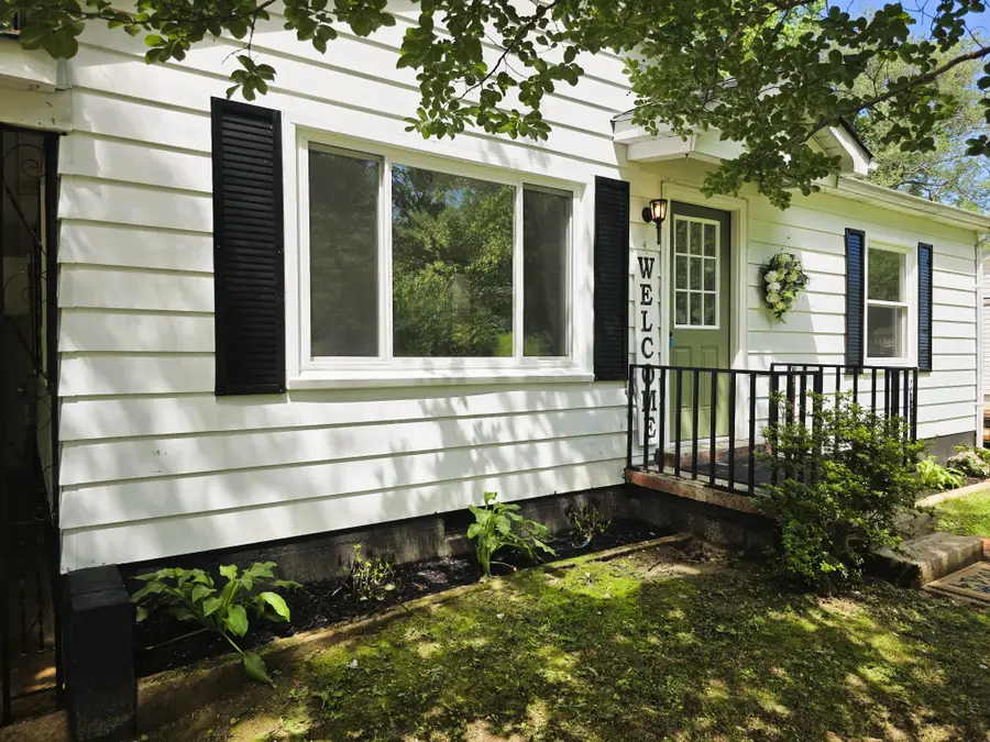 121 Turnpike Ave, Camden, TN 38320 - #3