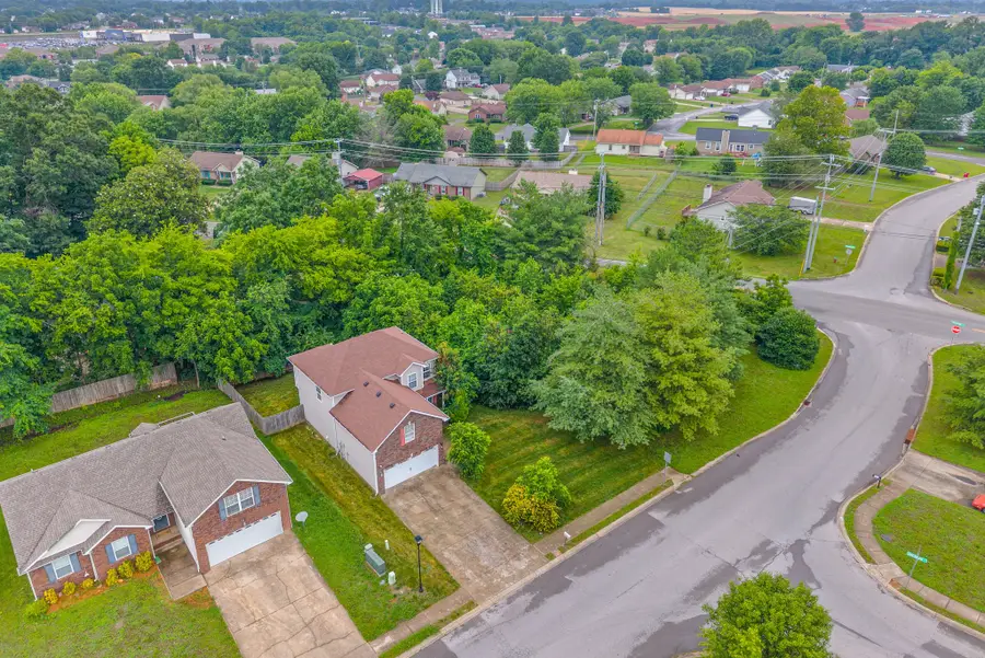 1801 Jackie Lorraine Dr, Clarksville, TN 37042 - #2