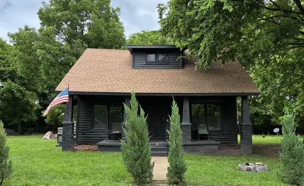 417 E 1st St, Trenton, TN 38382