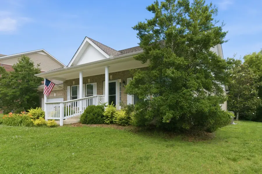 917 Falling Water Ct, Nashville, TN 37221 - #2