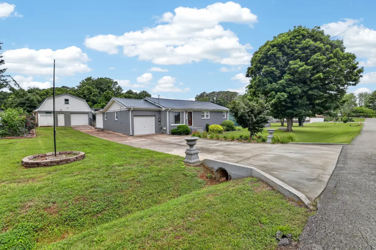 204 Homeward Ave, Winchester, TN 37398 - #1