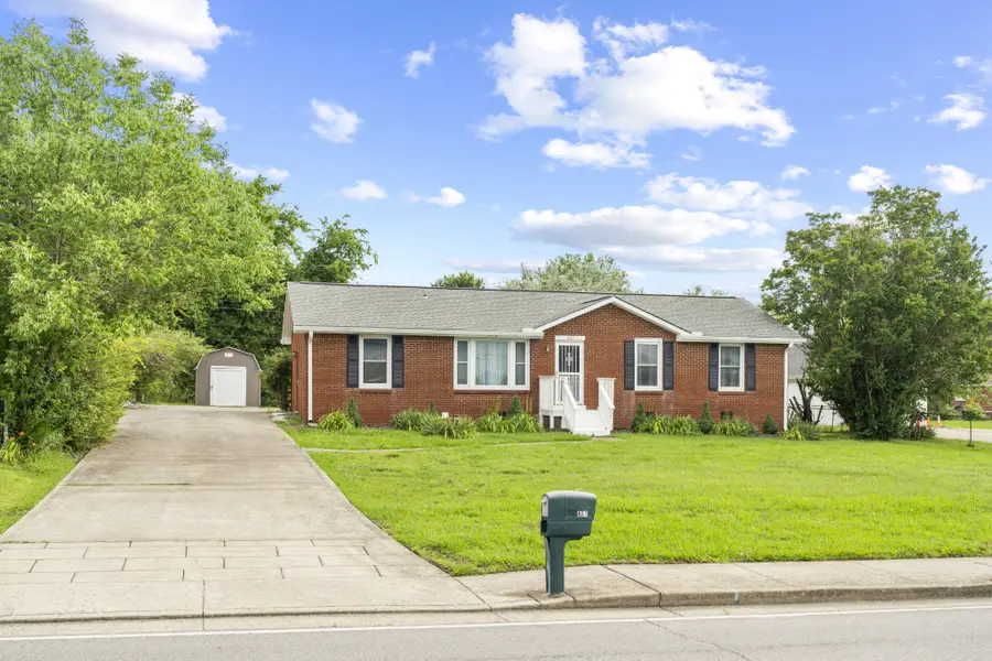 827 Lafayette Rd, Clarksville, TN 37042 - #2