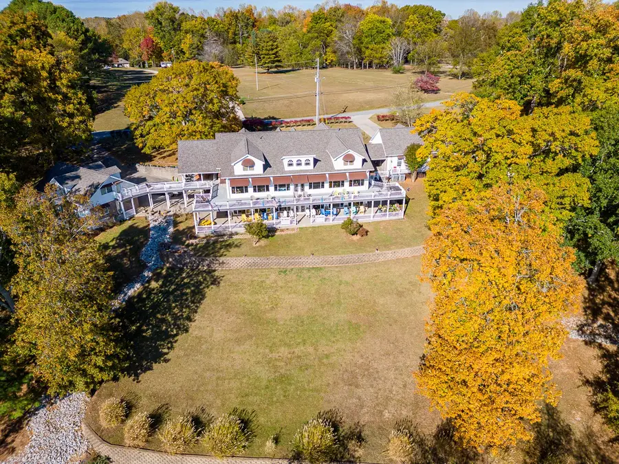 627 Eastbrook Rd, Estill Springs, TN 37330 - #2