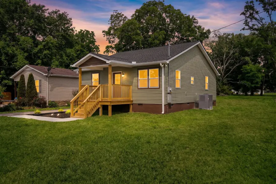 311 E Grizzard St, Tullahoma, TN 37388 - #3
