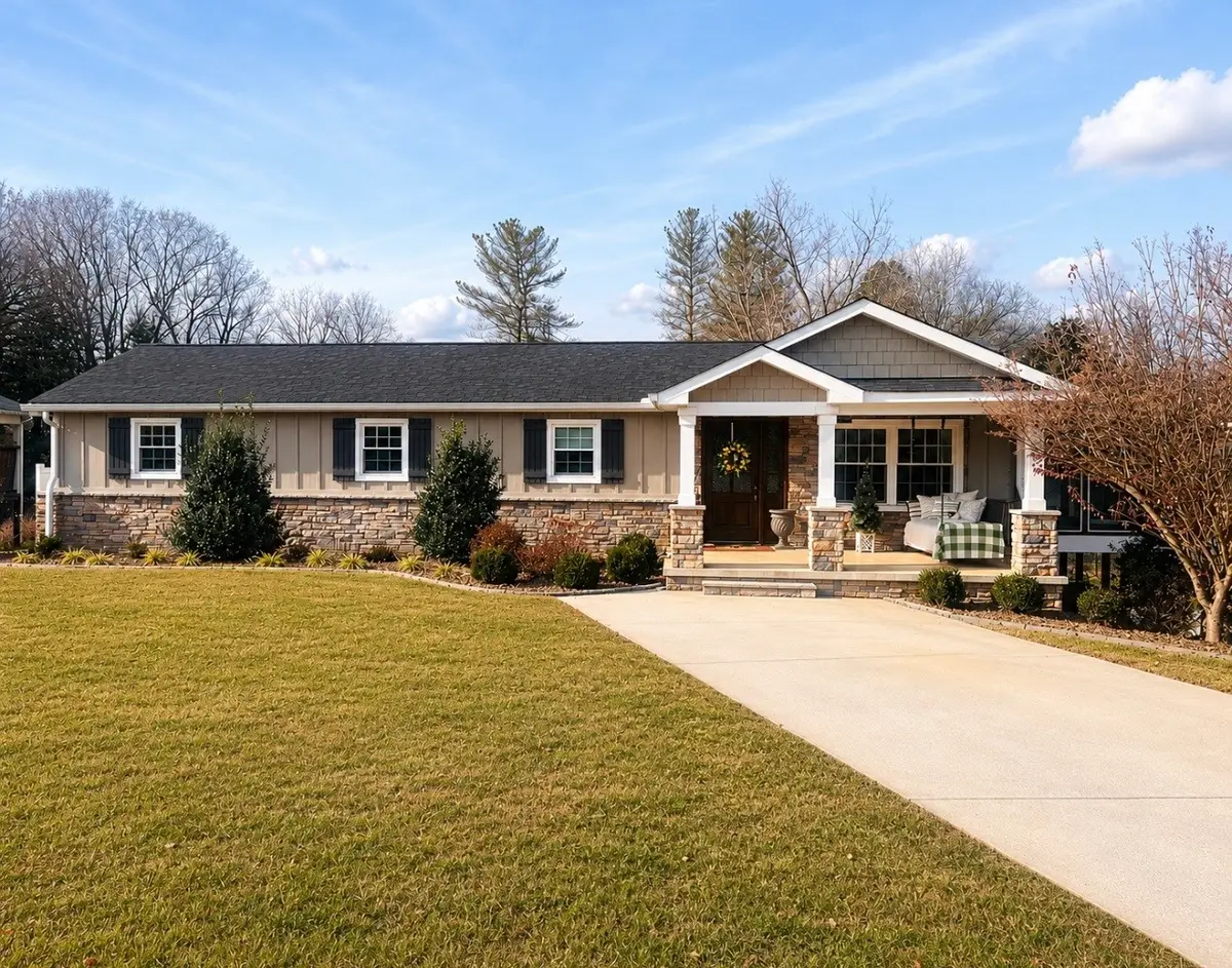300 Dekalb St, McMinnville, TN 37110 - #1
