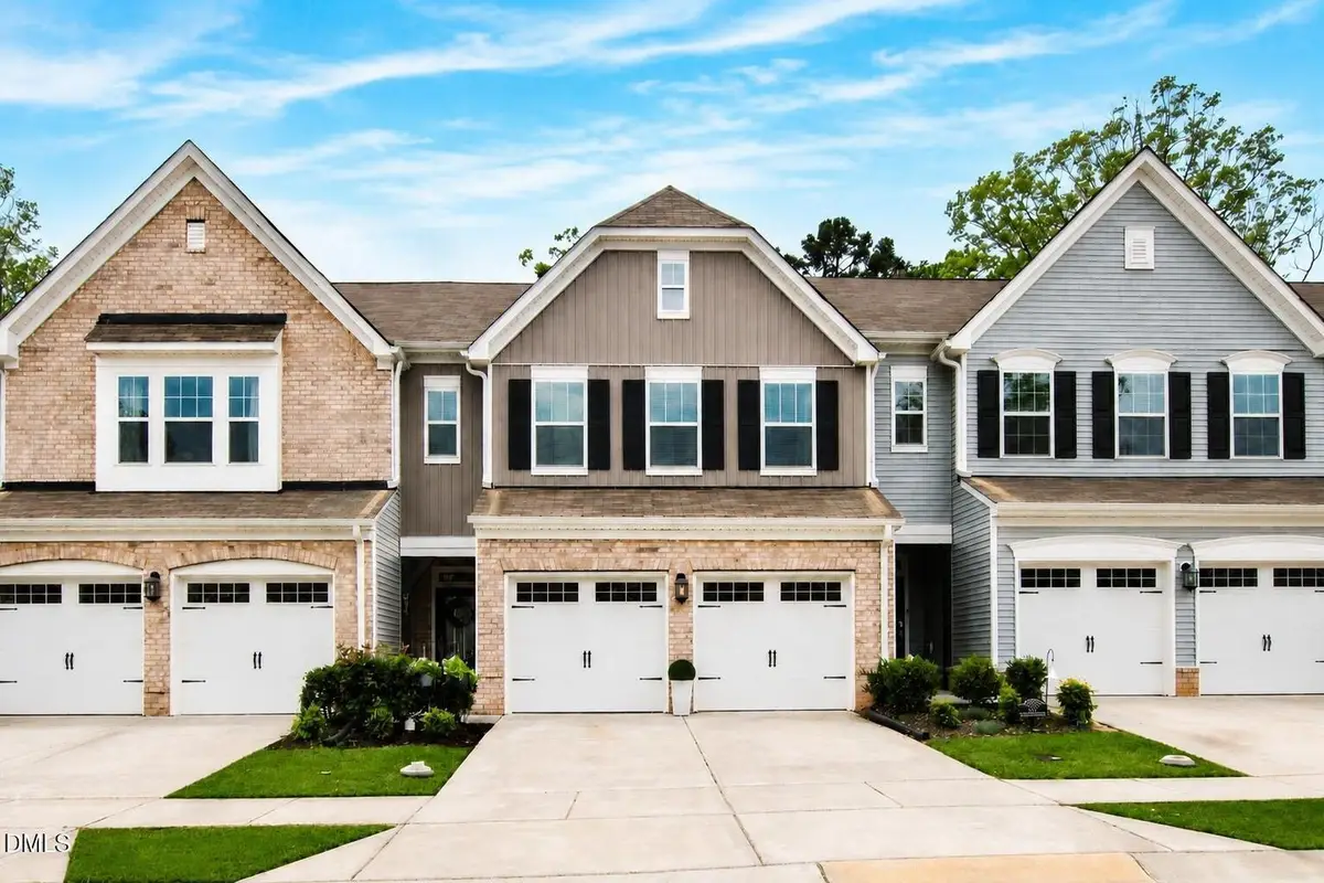 594 Historic Dr, Hillsborough, NC 27278 - #1
