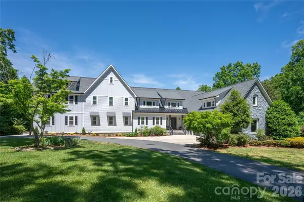 8512 Prince Valiant Dr, Waxhaw, NC 28173