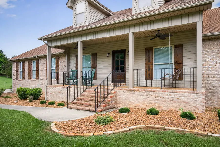 492 Nob Hill Dr, Sparta, TN 38583 - #2