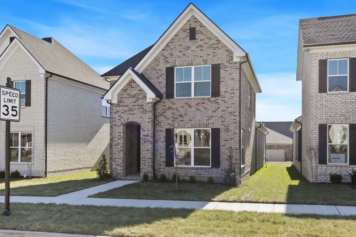 1220 Kennesaw Blvd, Gallatin, TN 37066 - #1
