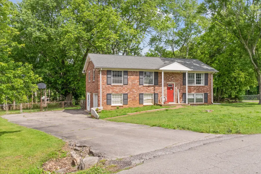 212 Slayden Cir, Clarksville, TN 37040 - #2