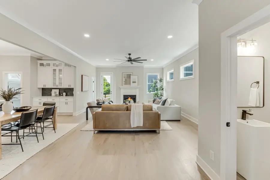 6037 Sterling St, Nashville, TN 37209 - #2
