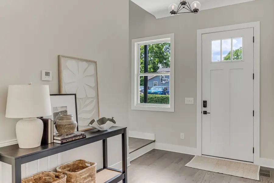 6037 Sterling St, Nashville, TN 37209 - #3