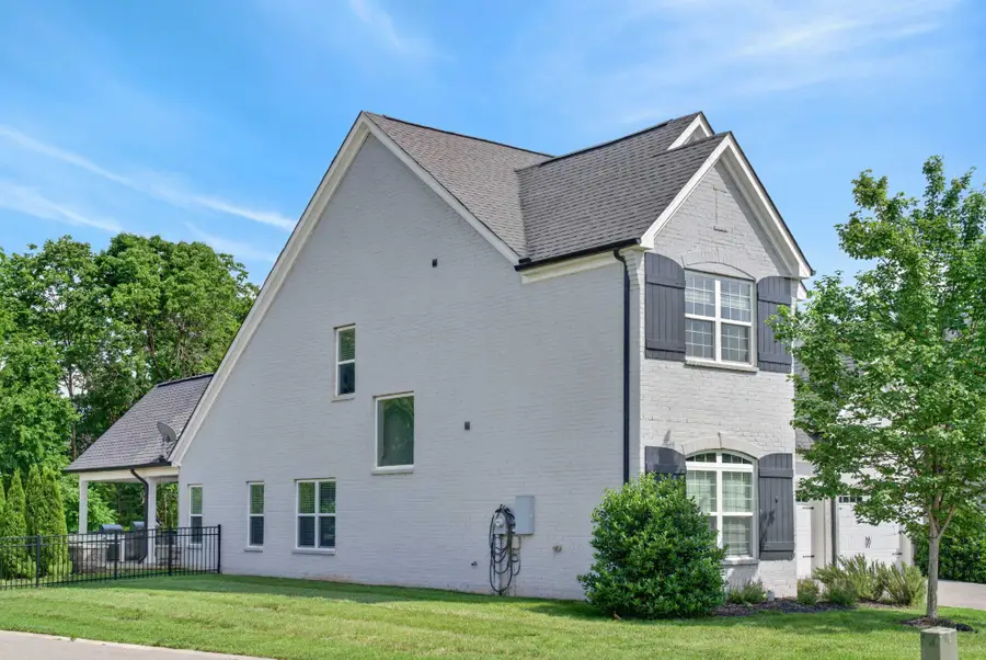 166 Monarchos Dr, Gallatin, TN 37066 - #2