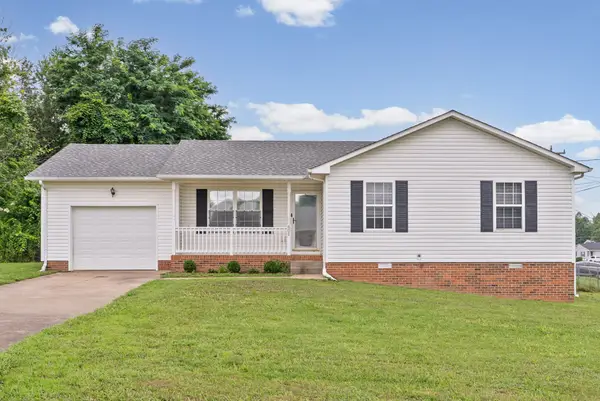 601 Millie Dr, Oak Grove, KY 42262