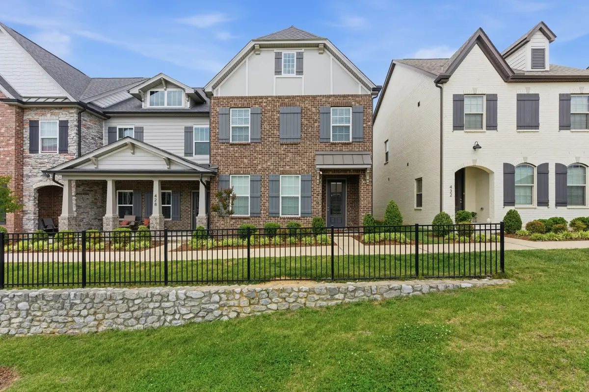 430 Longstone Rd, Gallatin, TN 37066 - #1