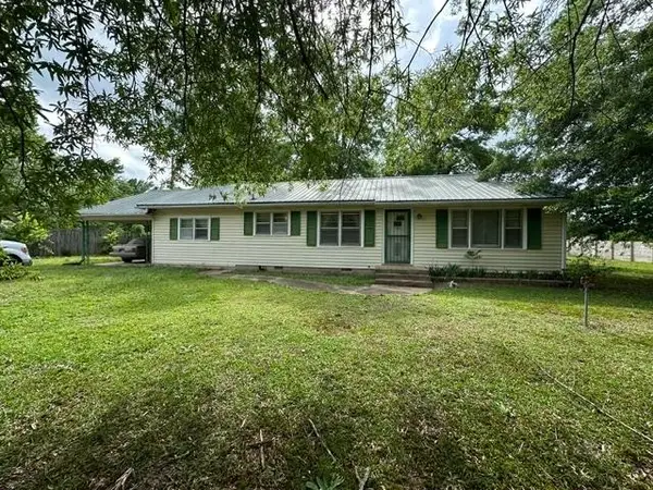 19405 Hwy 69, Savannah, TN 38372