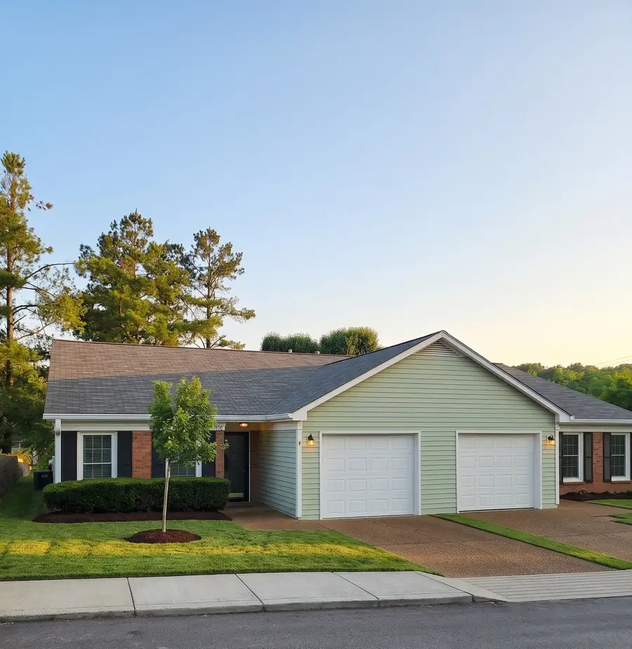 802 Marquette Dr, Nashville, TN 37205 - #2