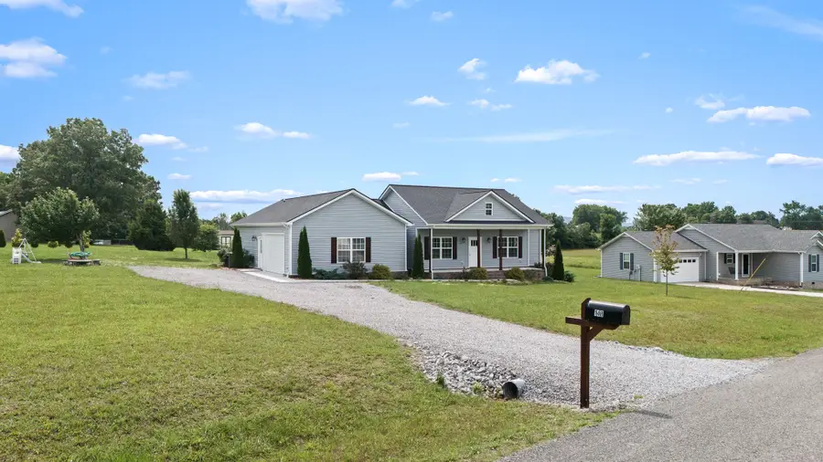 148 Oak Tree Dr, McMinnville, TN 37110 - #3