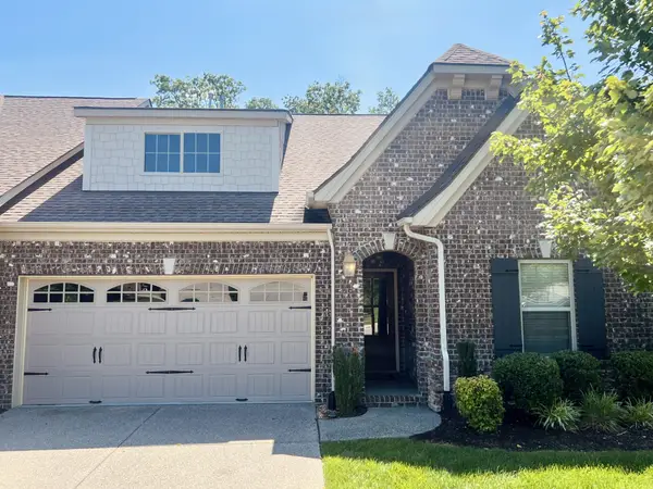 1008 Callaway Dr, Lebanon, TN 37087