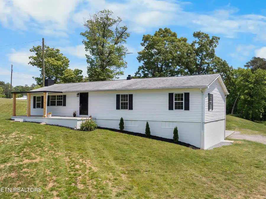 636 W Marine Rd, Knoxville, TN 37920 - #2